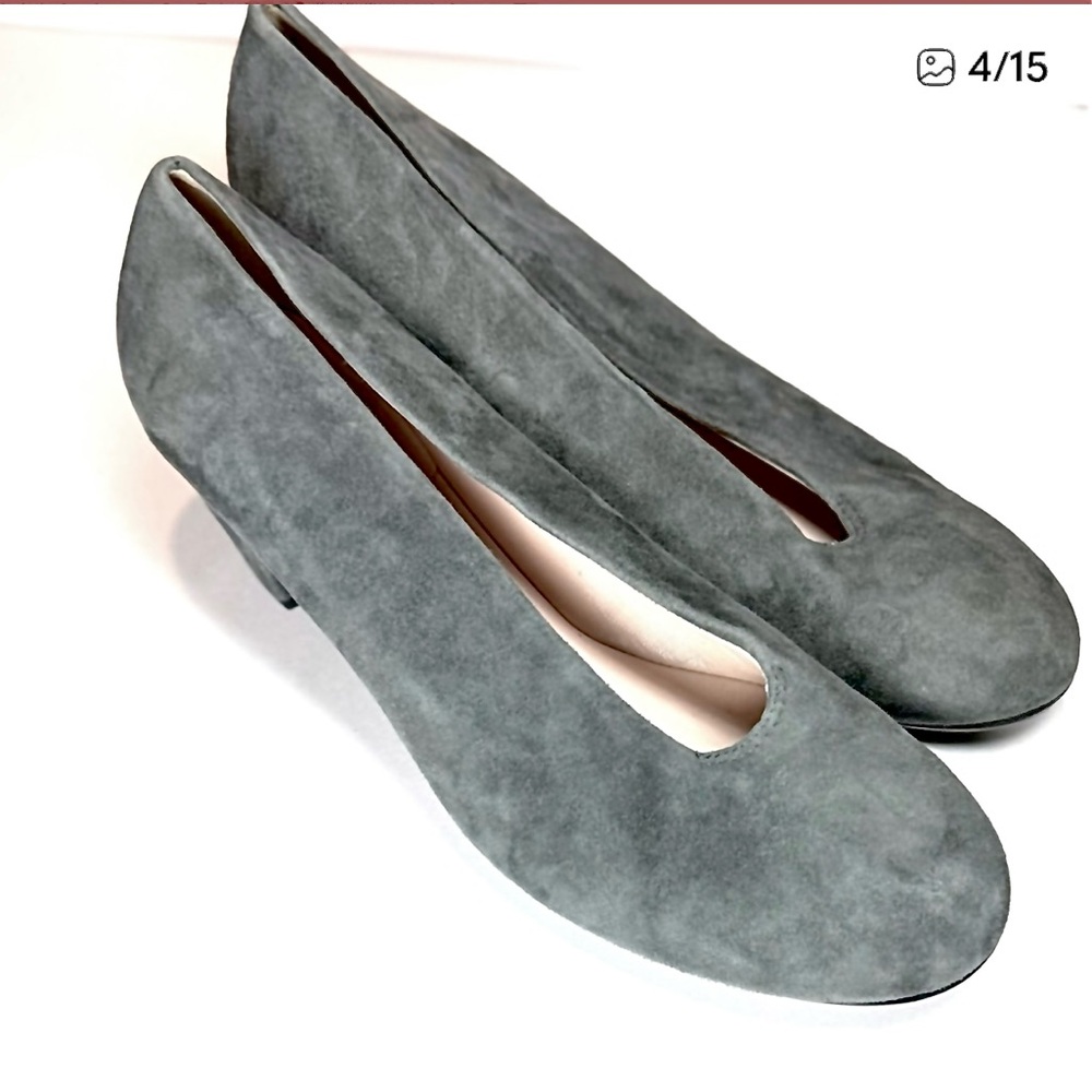 Amalfi Grey Suede NWIT Italian Leather Round Toe Block 2” Heel Pumps Sz 9W, 9.5W